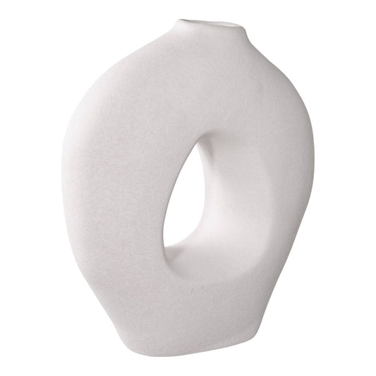 Vaza din ceramica alba