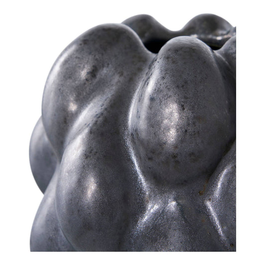 Vaza din ceramica neagra, detaliu