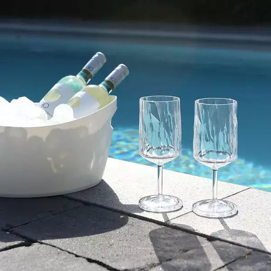 Set de doua pahare incasabile pentru cocktail Koziol Superglass no.4, la pisicina
