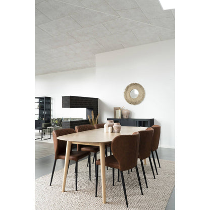 Scaun de dining, maro vintage, picioare negre, in living contemporan