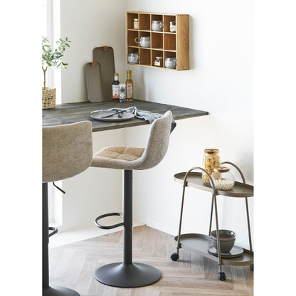 Scaun de bar, gri, cu picioare negre, in living bej