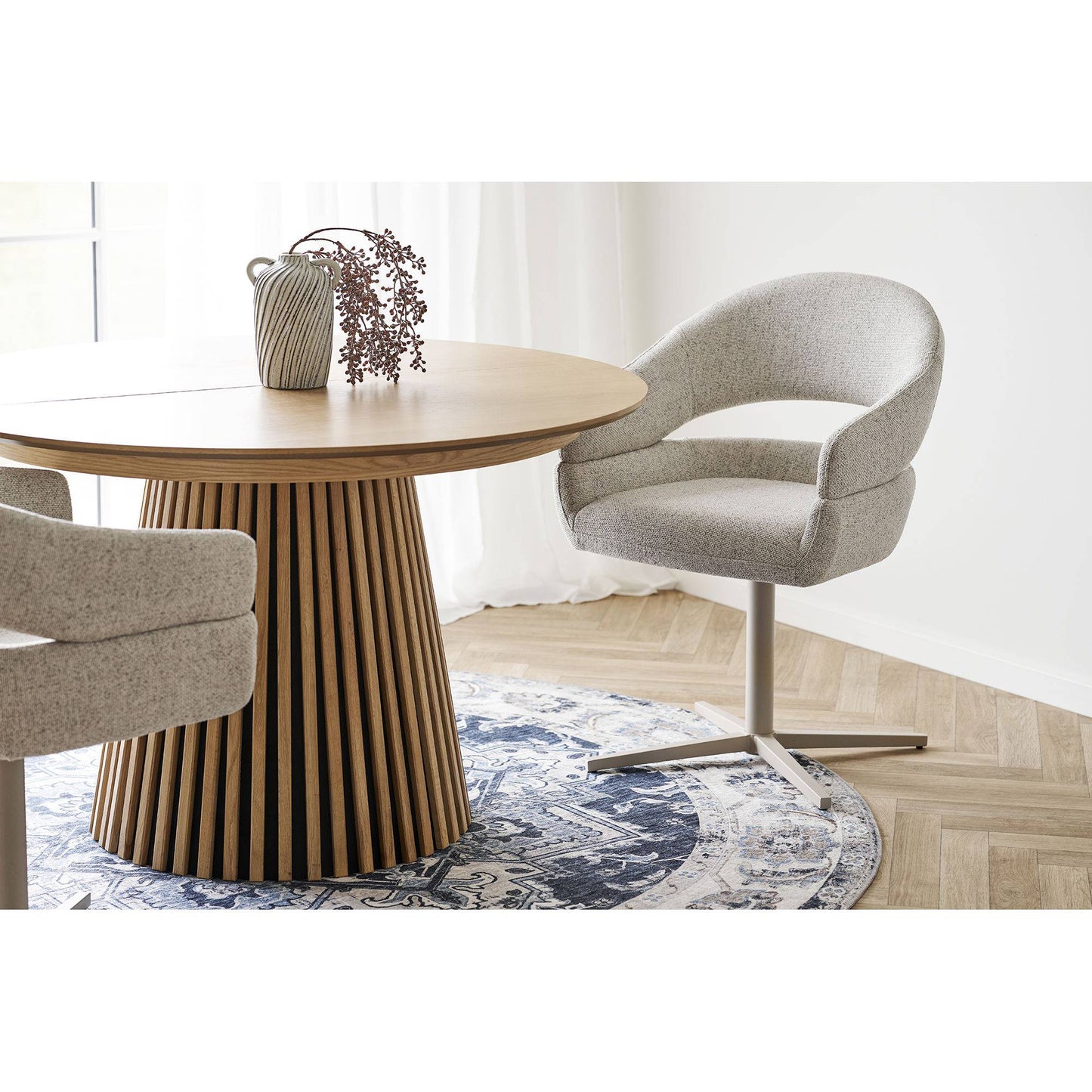 Scaun de dining rotativ, bej heather, picioare gri, in living bej