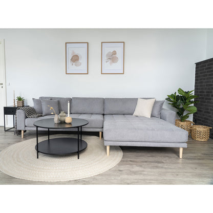 Canapea lounge, orientare dreapta, gri deschis, cu 4 perne si picioare din lemn natur, in living