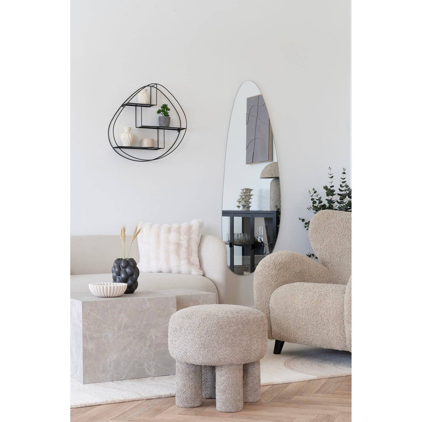 taburet gri deschis, in living