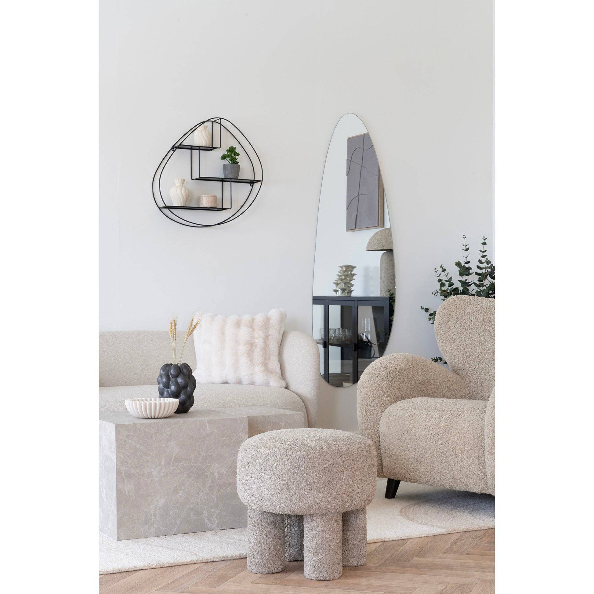 taburet gri deschis, in living