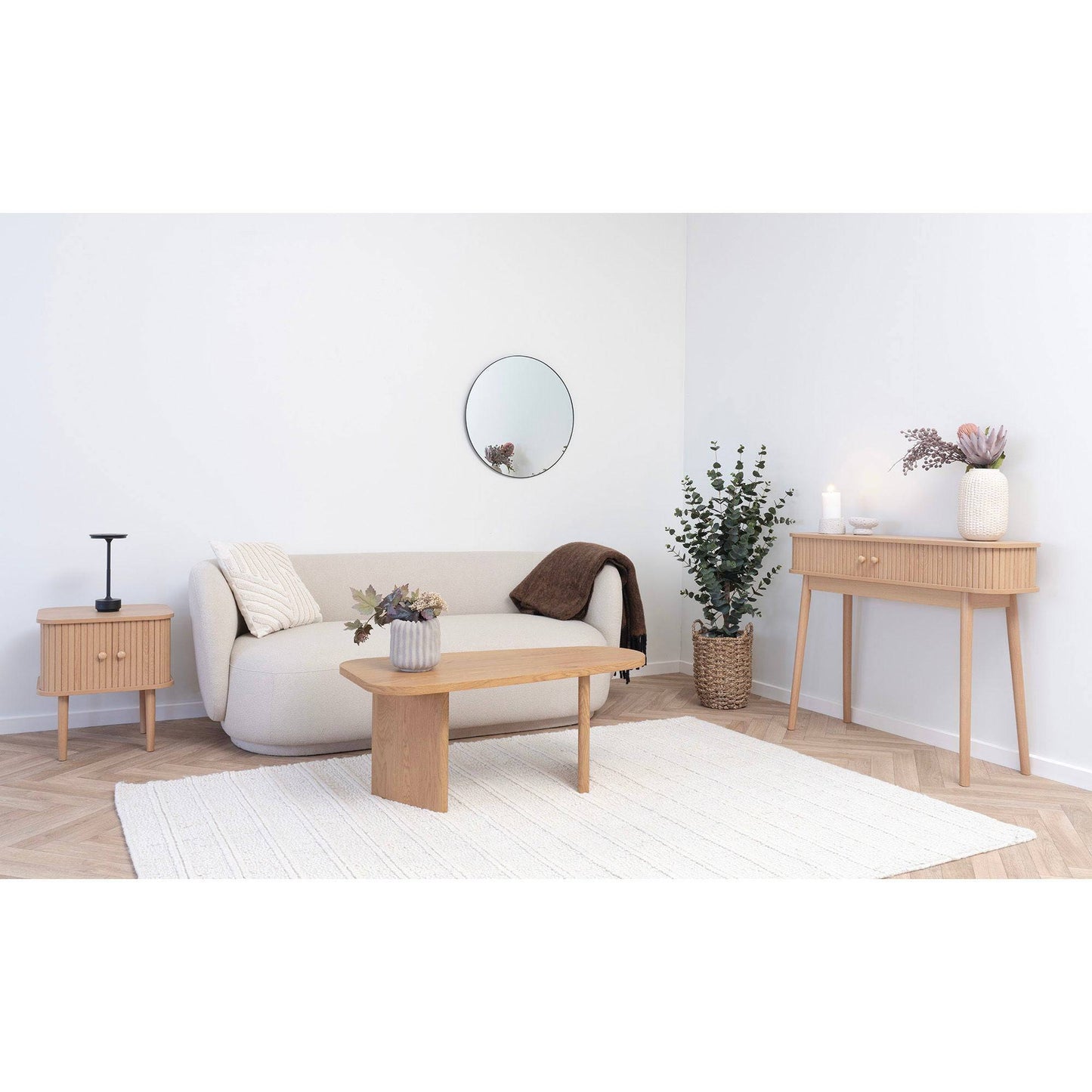 Masuta de cafea natur, in living
