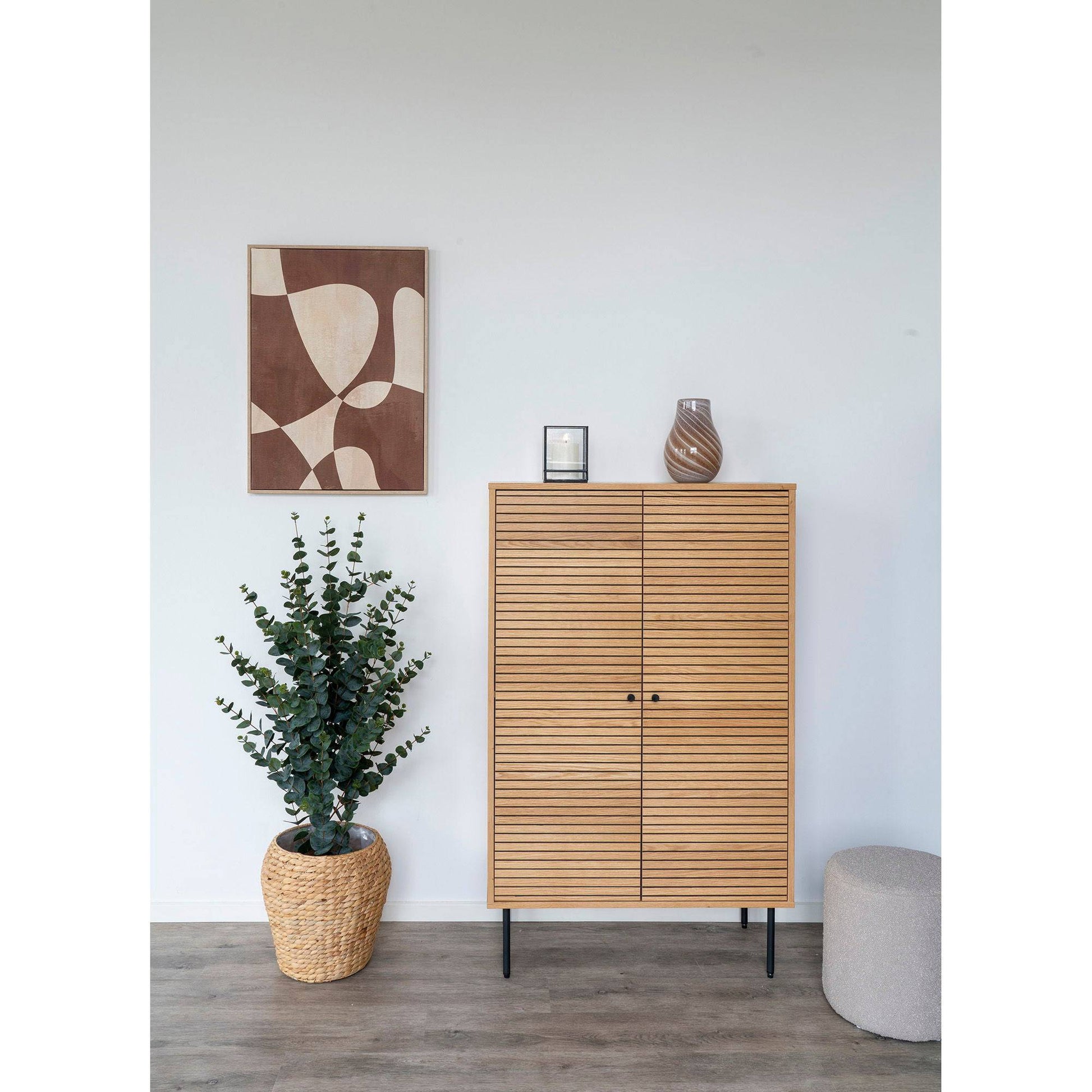  Comoda cu 2 usi, furnir de stejar, natur, picioare metalice negre, in living