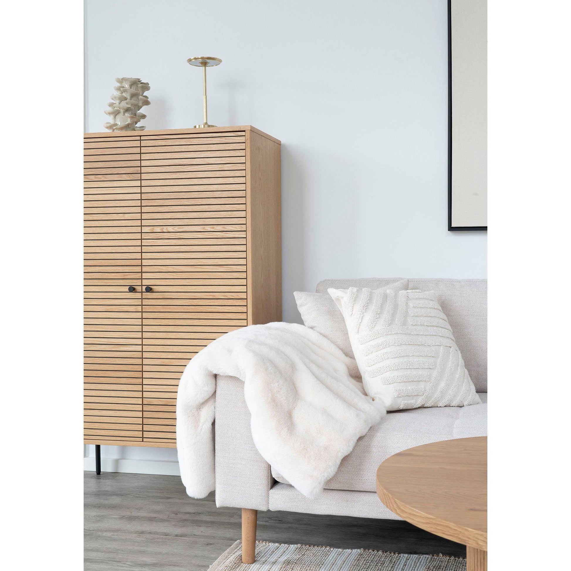  Comoda cu 2 usi, furnir de stejar, natur, picioare metalice negre, in living