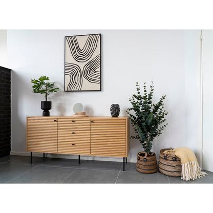  Comoda cu 3 sertare, 2 usi, furnir de stejar, natur, picioare metalice negre, in living scandinav modern