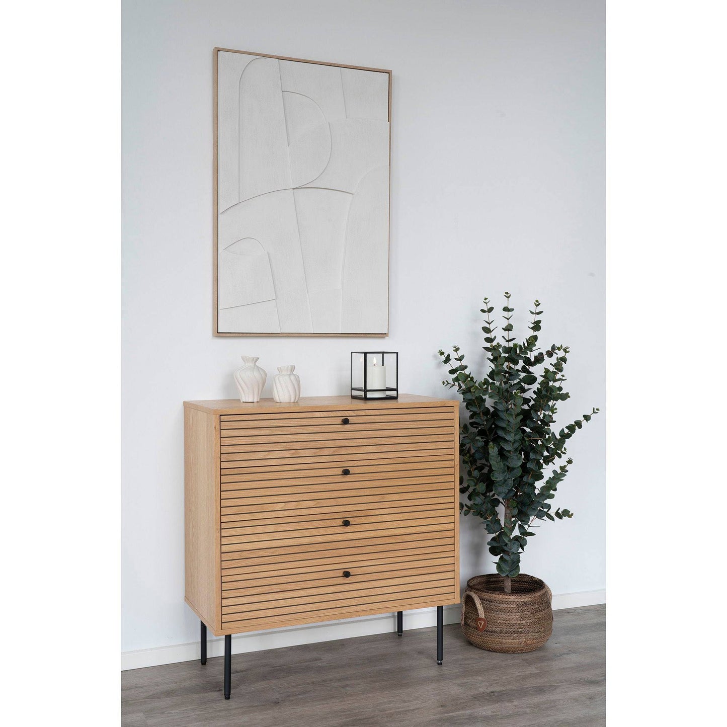 Comoda cu 4 sertare, furnir de stejar, natur, picioare metalice negre, in living