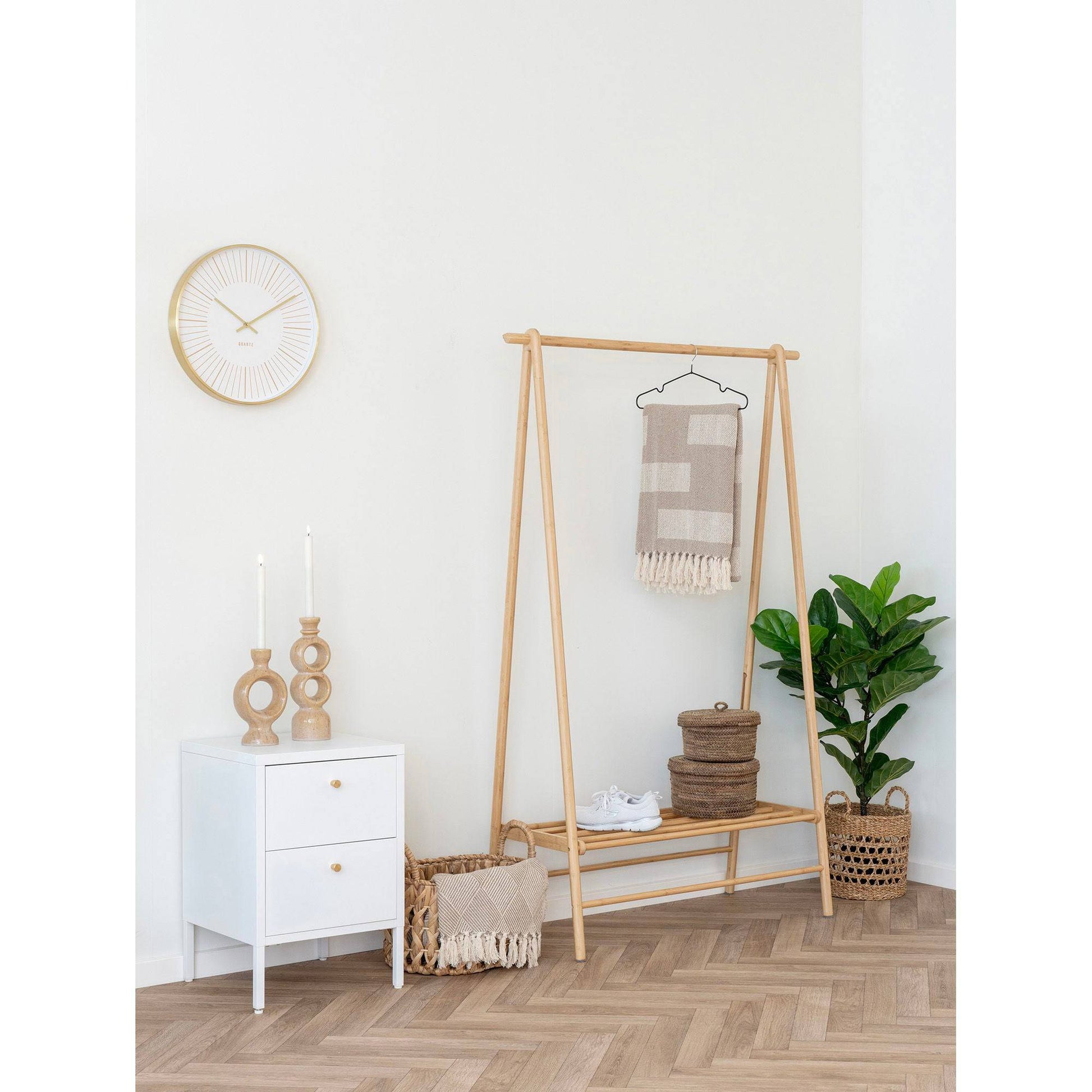 Suport pentru haine, din bambus, natur , in living