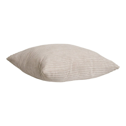 Perna de culoare nisipie