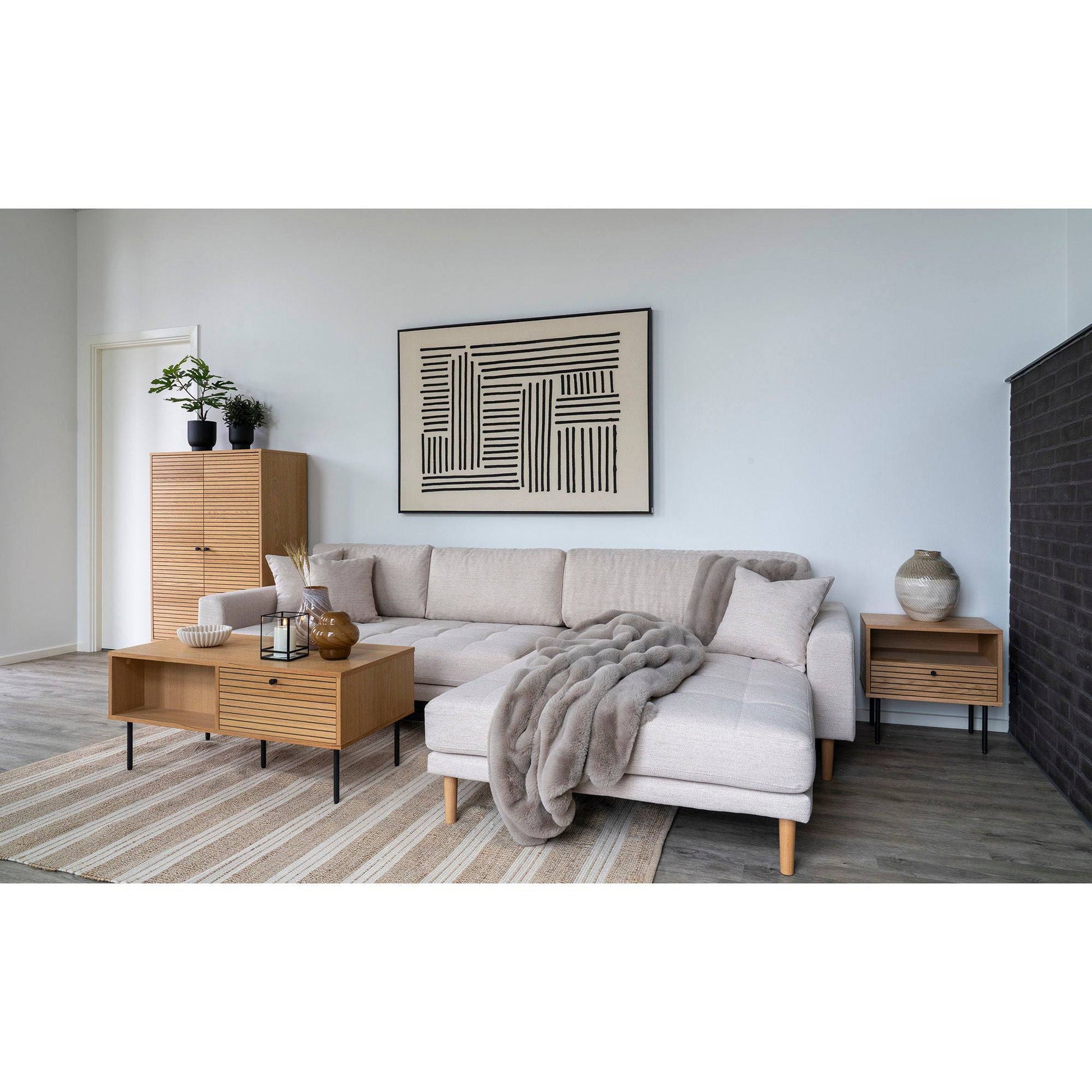 Vaza din ceramica alb/verde, in living