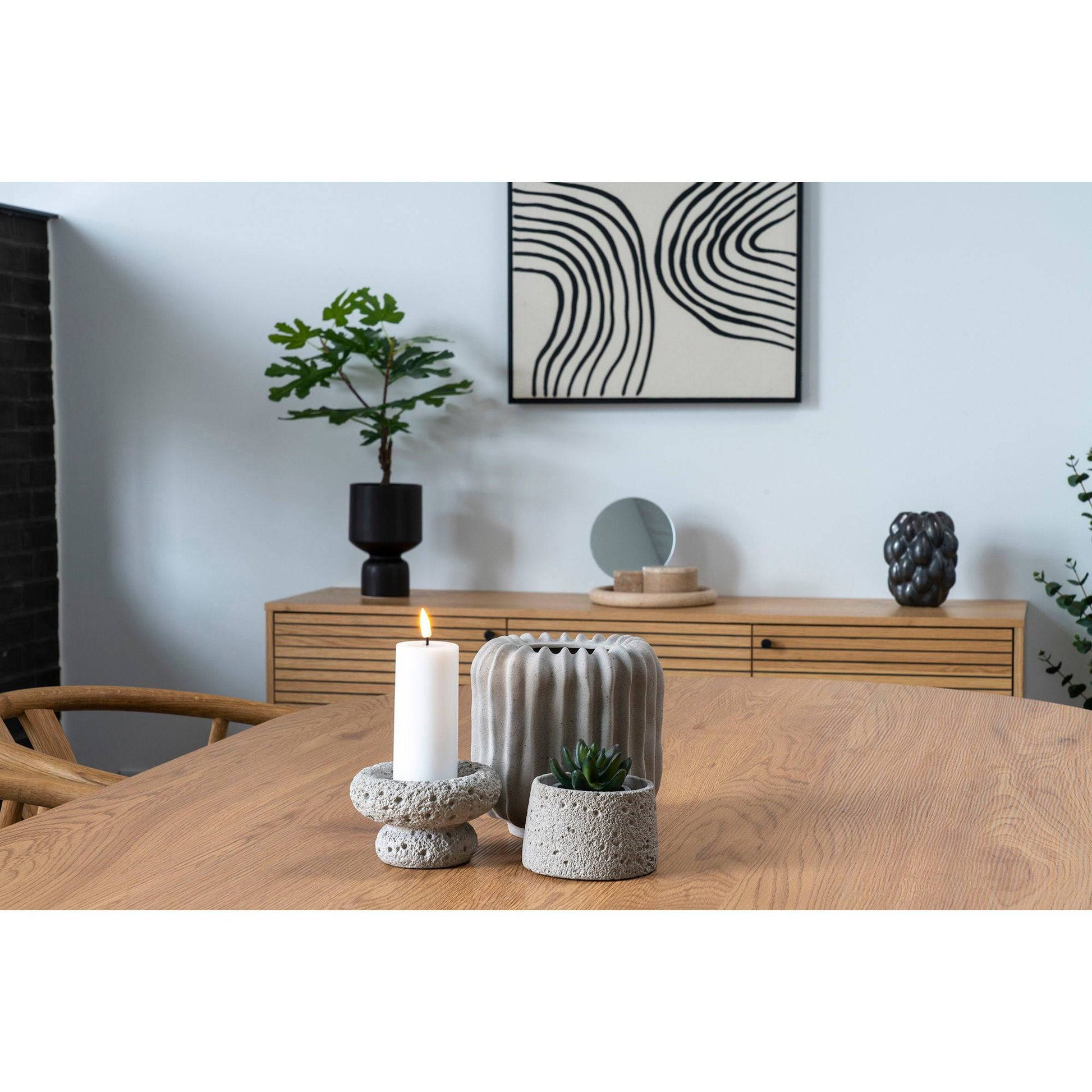 Ghiveci din ceramica, negru, in living