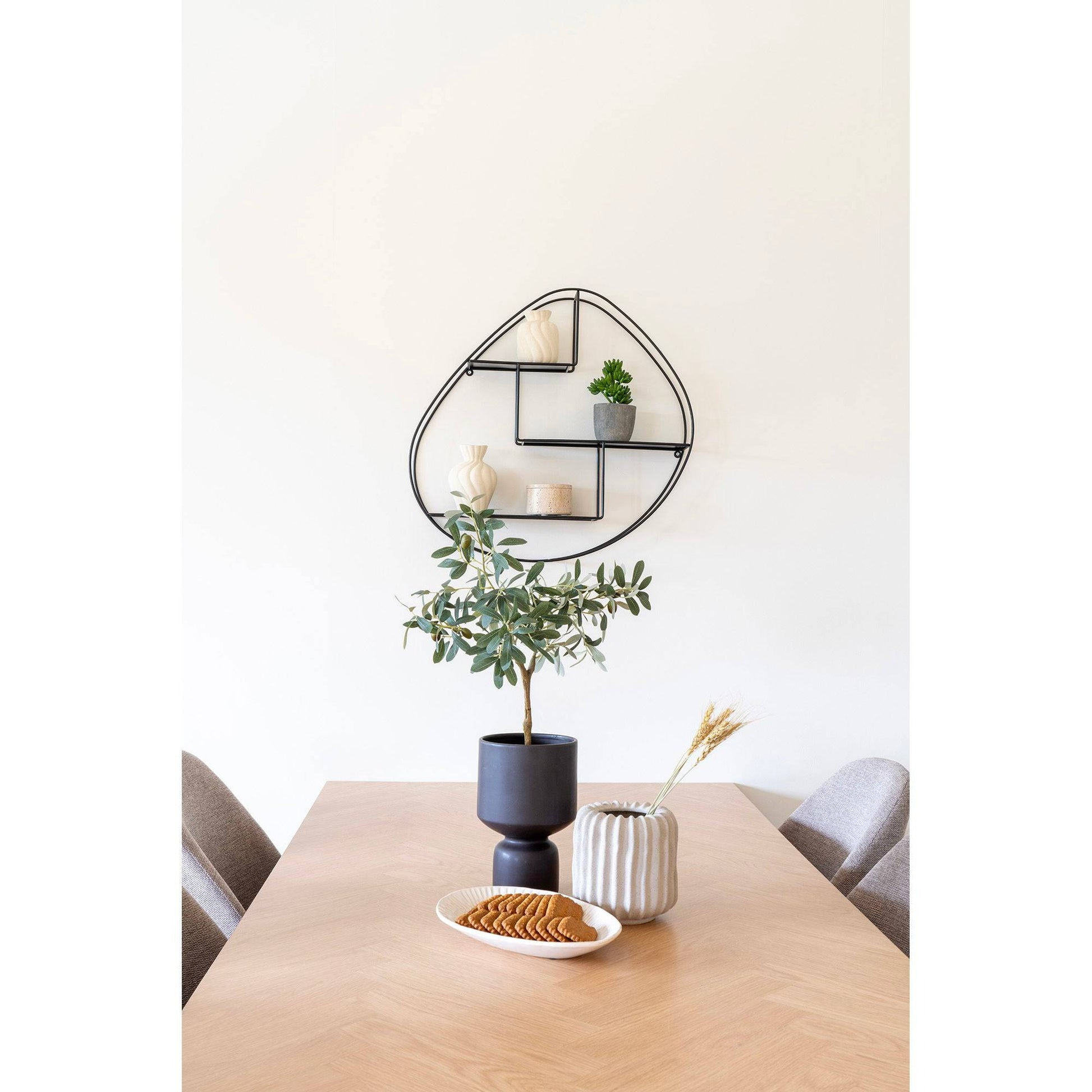 Tava ceramica alba, in living