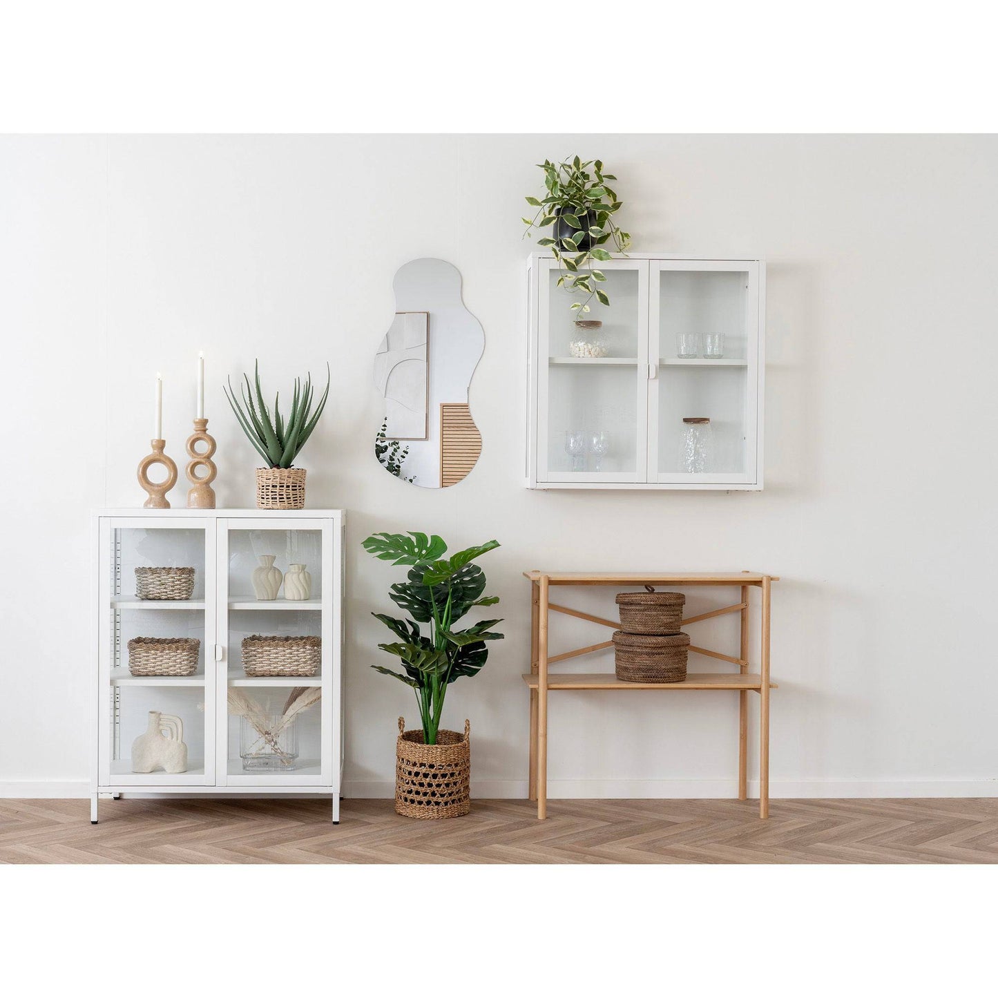 Suport pentru lumanare din ceramica, maro, in living
