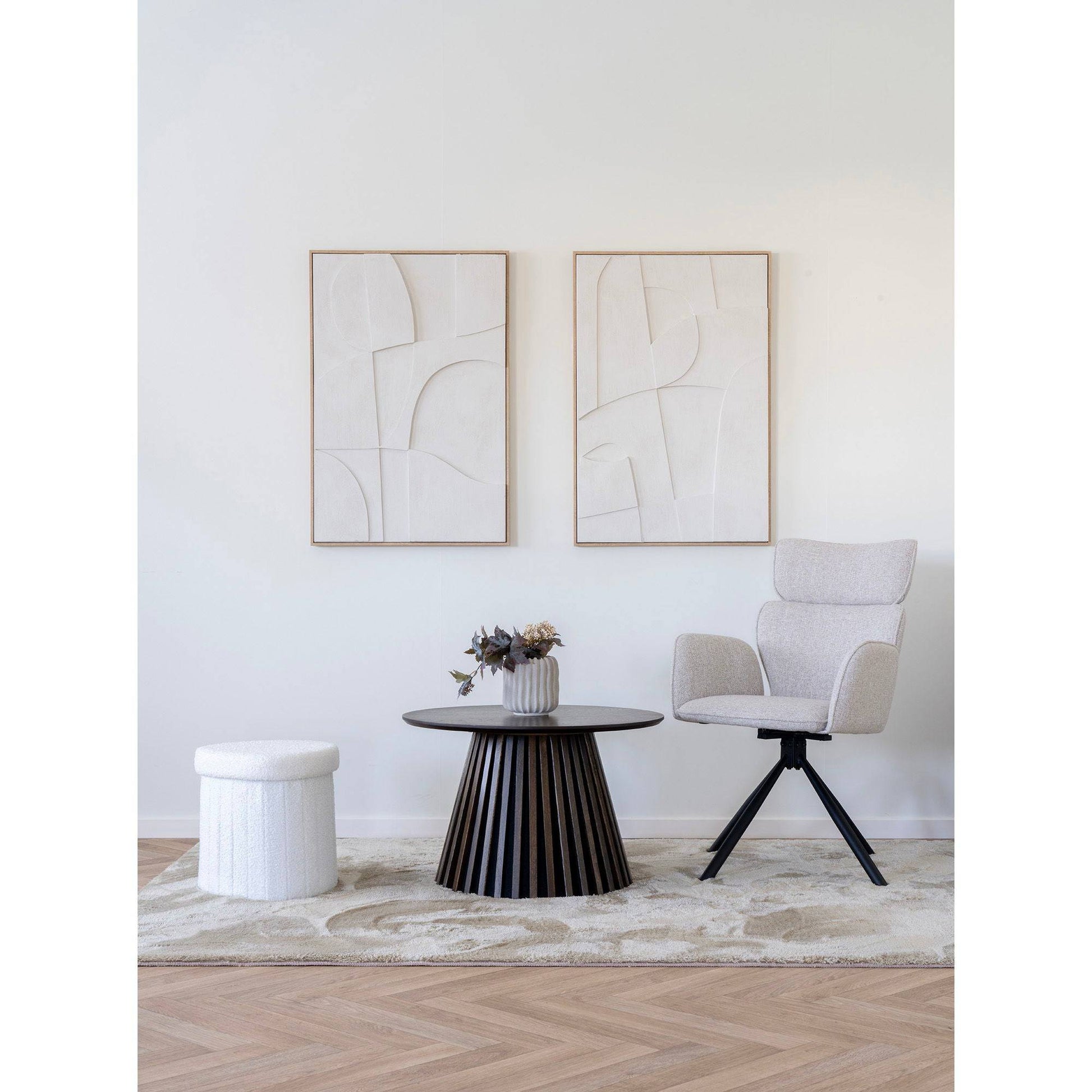  Decoratiune in relief pentru perete, alb, in living
