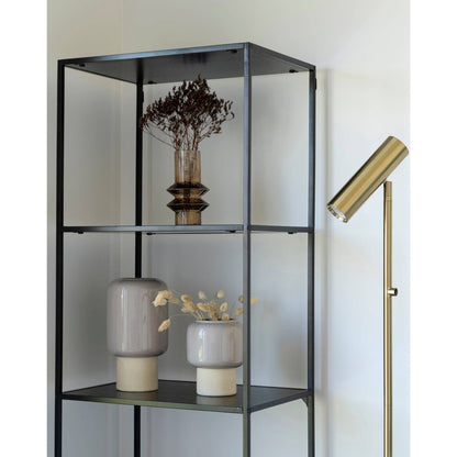 lampadar cu aspect de alama