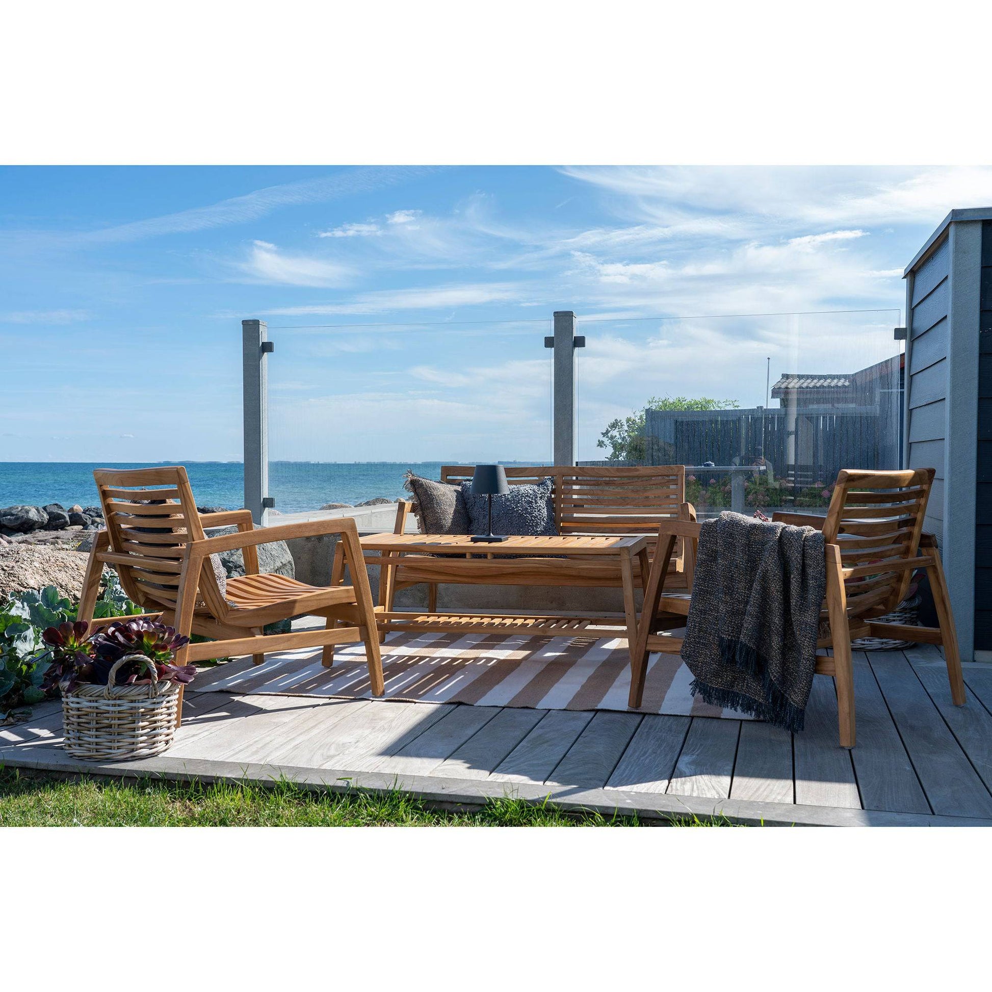 Set lounge din tec, natur cu perne incluse, pe terasa