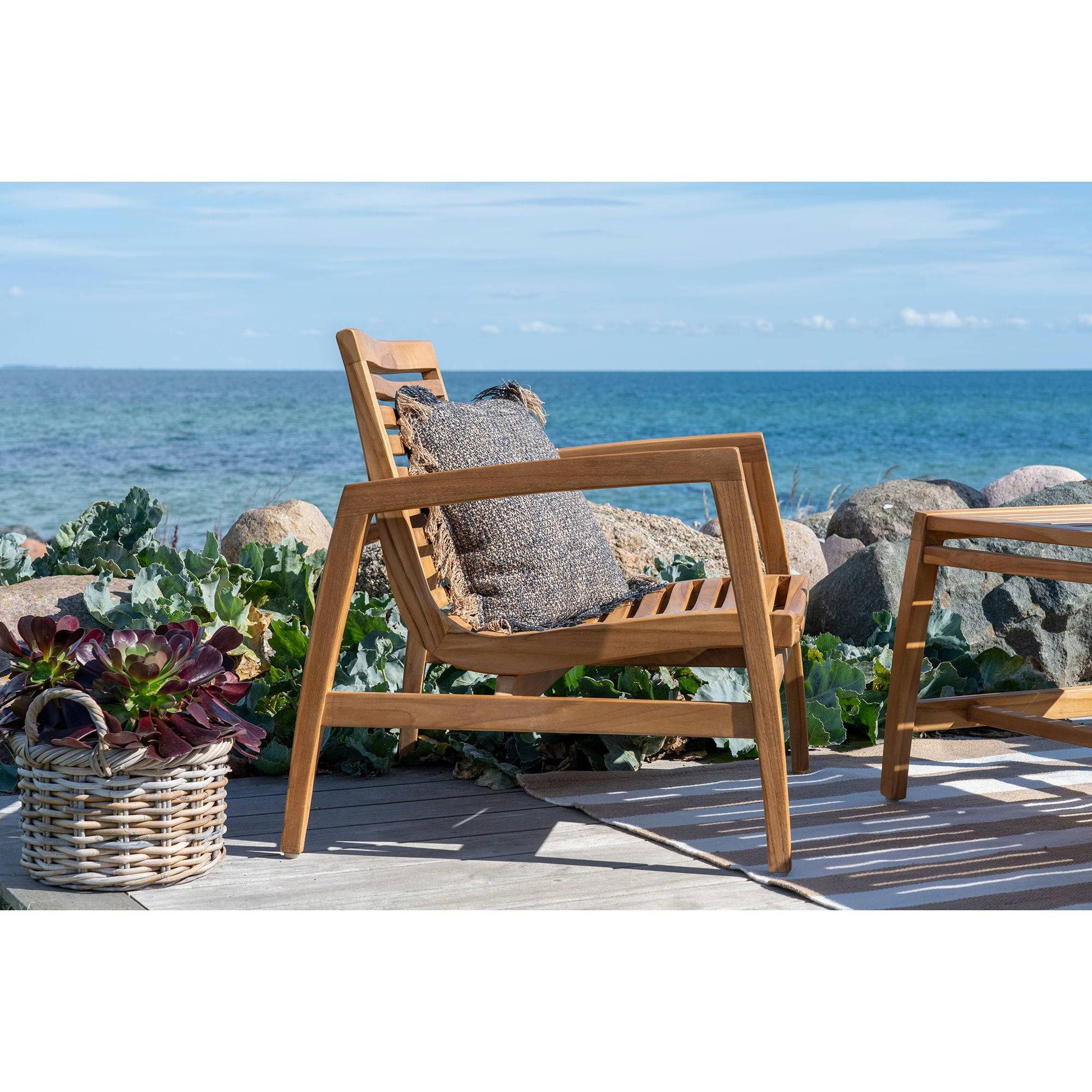 Set lounge din tec, natur cu perne incluse, pe terasa