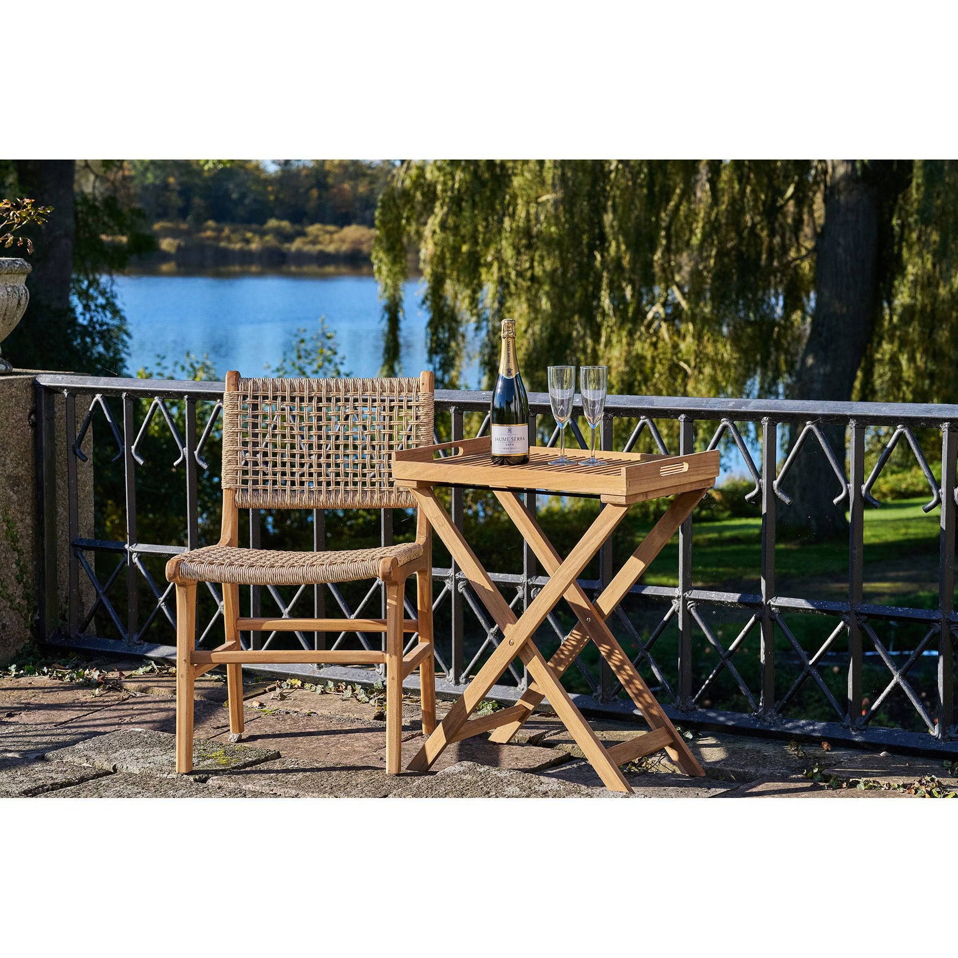  Masuta cu tava, tec, natur, pe terasa