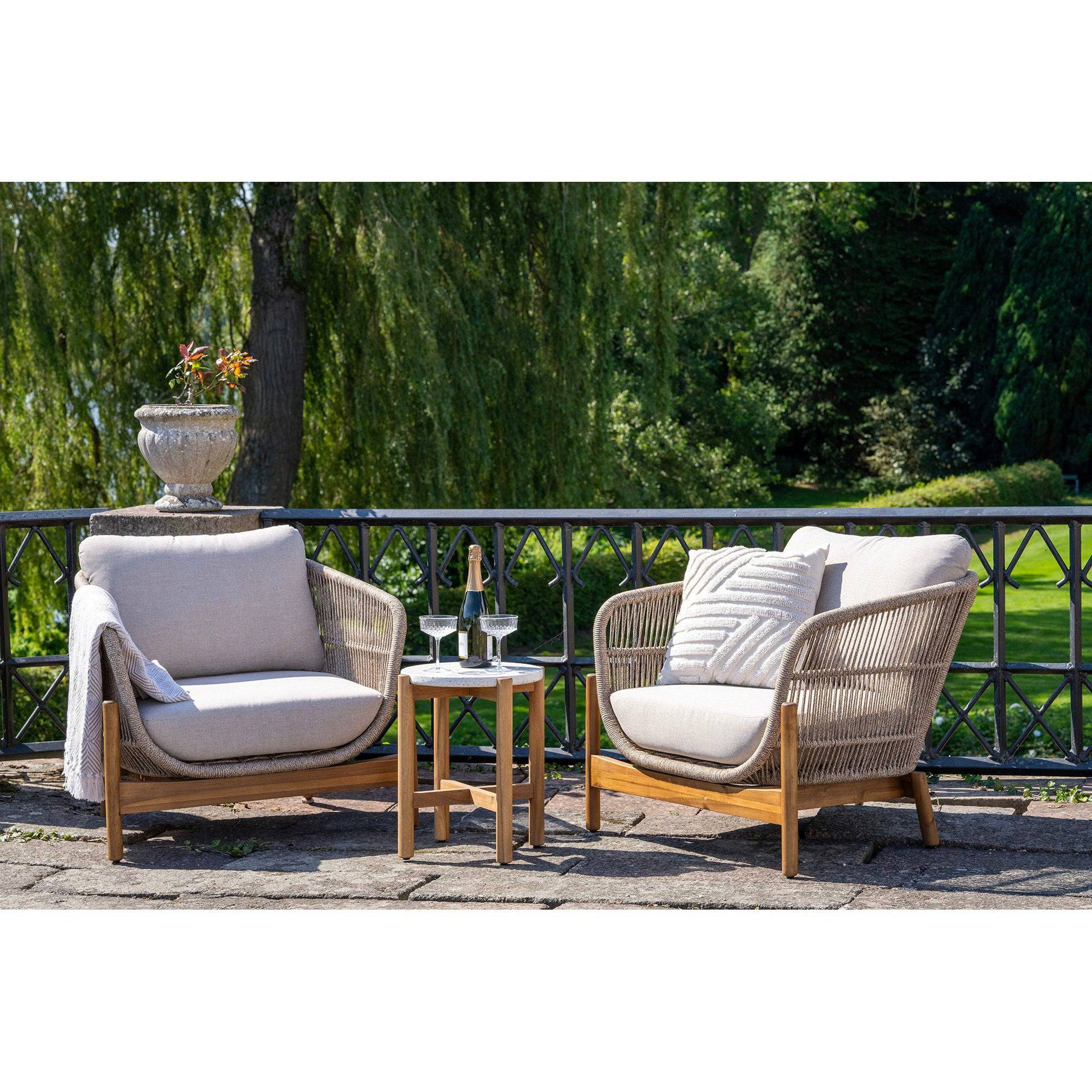 set pentru gradina cu masuta laterala si 2 scaune lounge