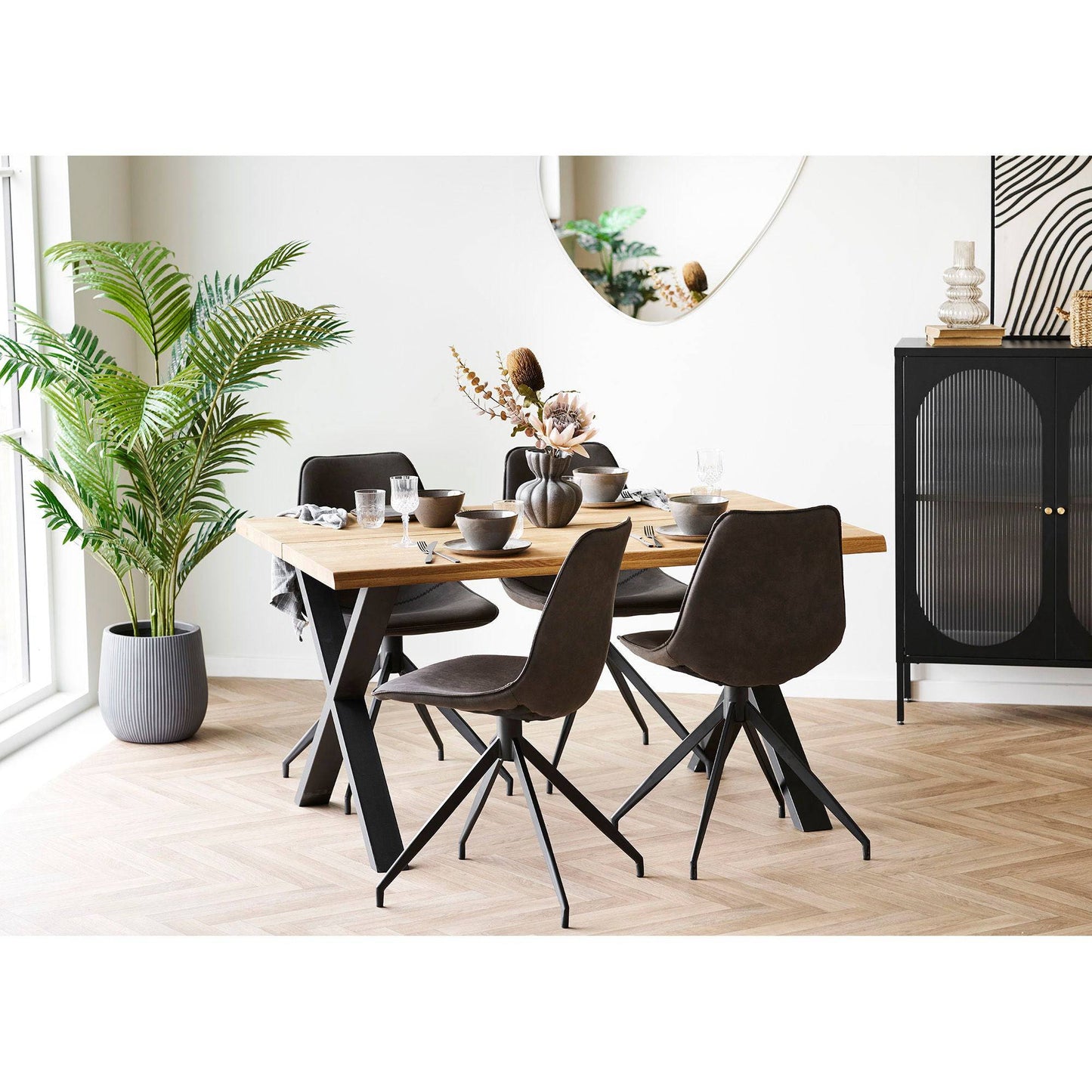 set masa de dining si 4 scaune de dining