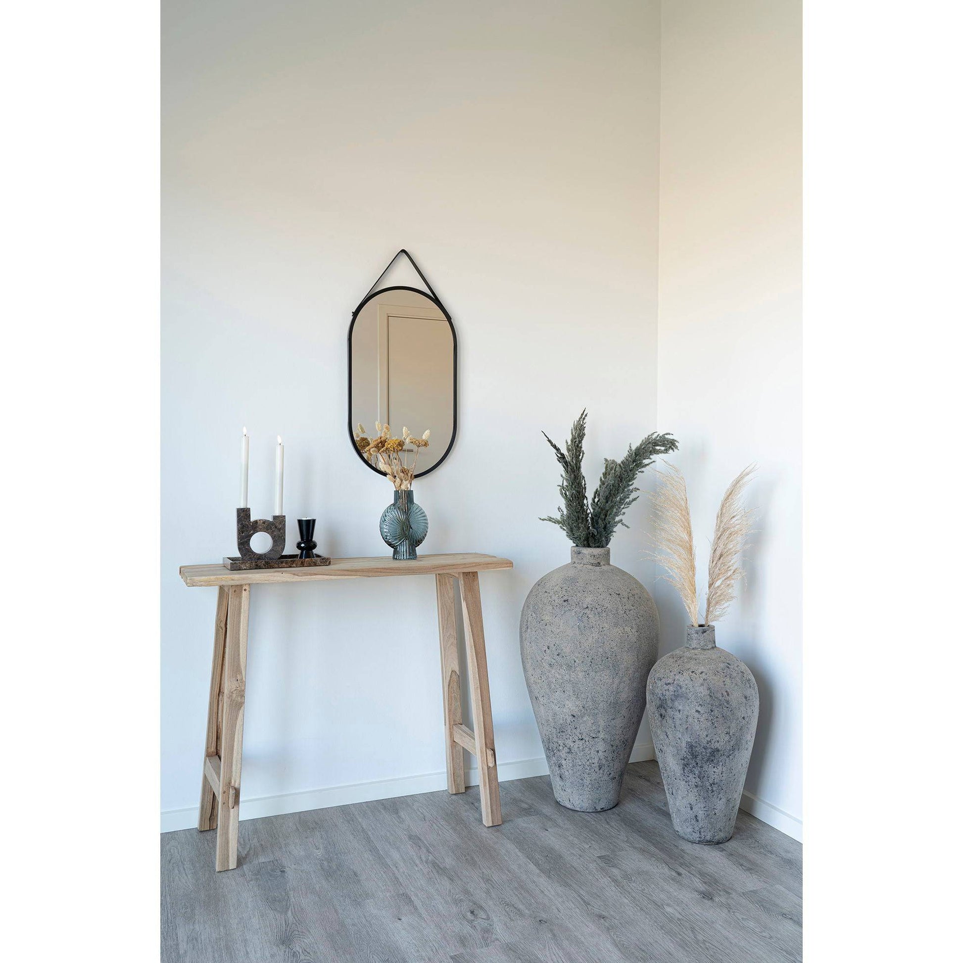 vas decorativ din teracota maro