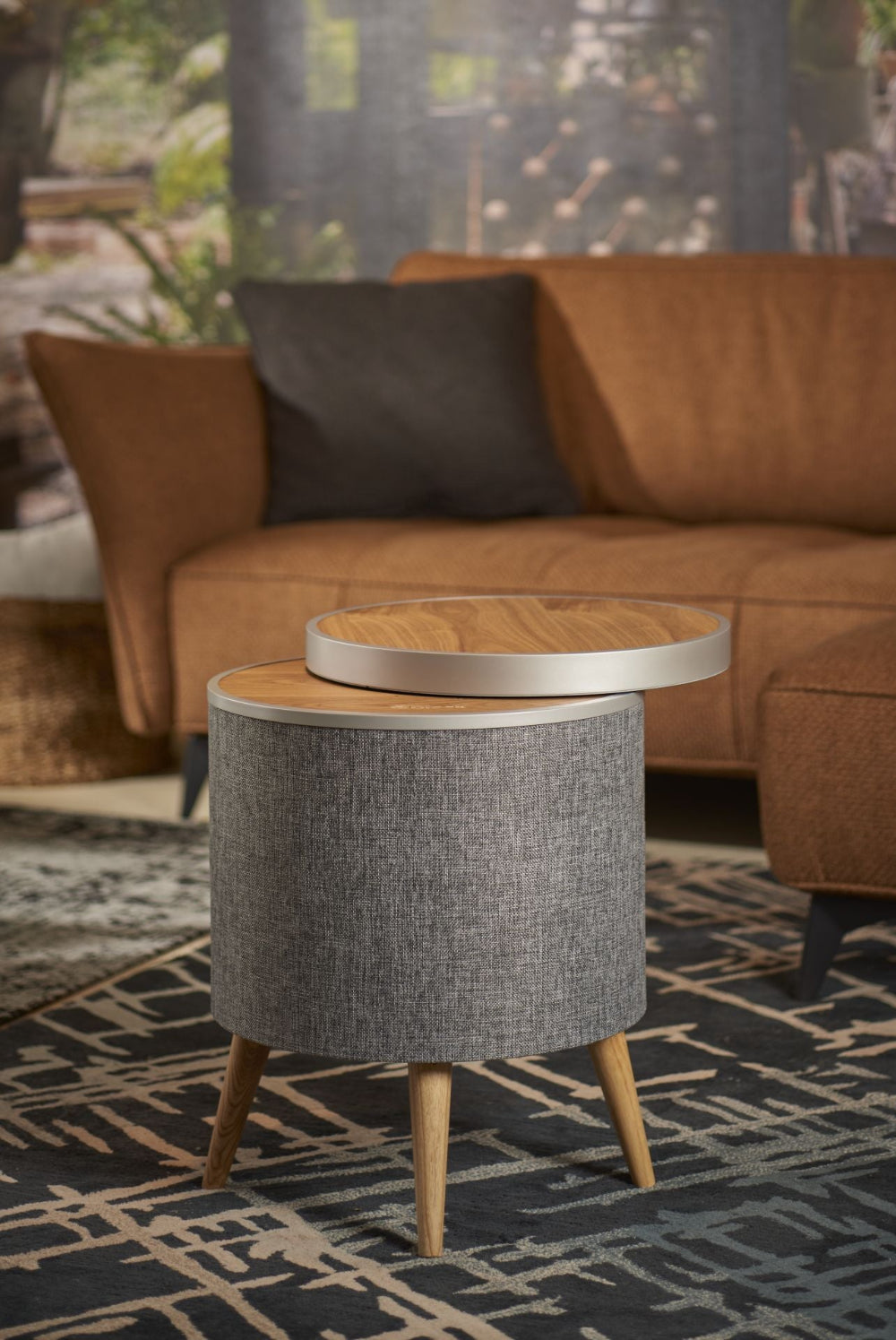 Masa eleganta cu sistem audio HiFi Bluetooth - culoare stejar