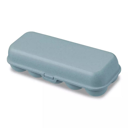 Cutie de transport pentru 10 oua Koziol Eggs to go albastra, pe fundal alb